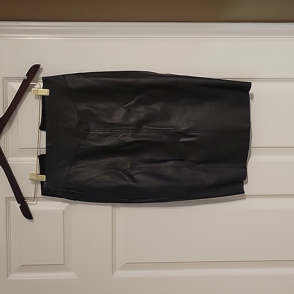 Leather-like skirt